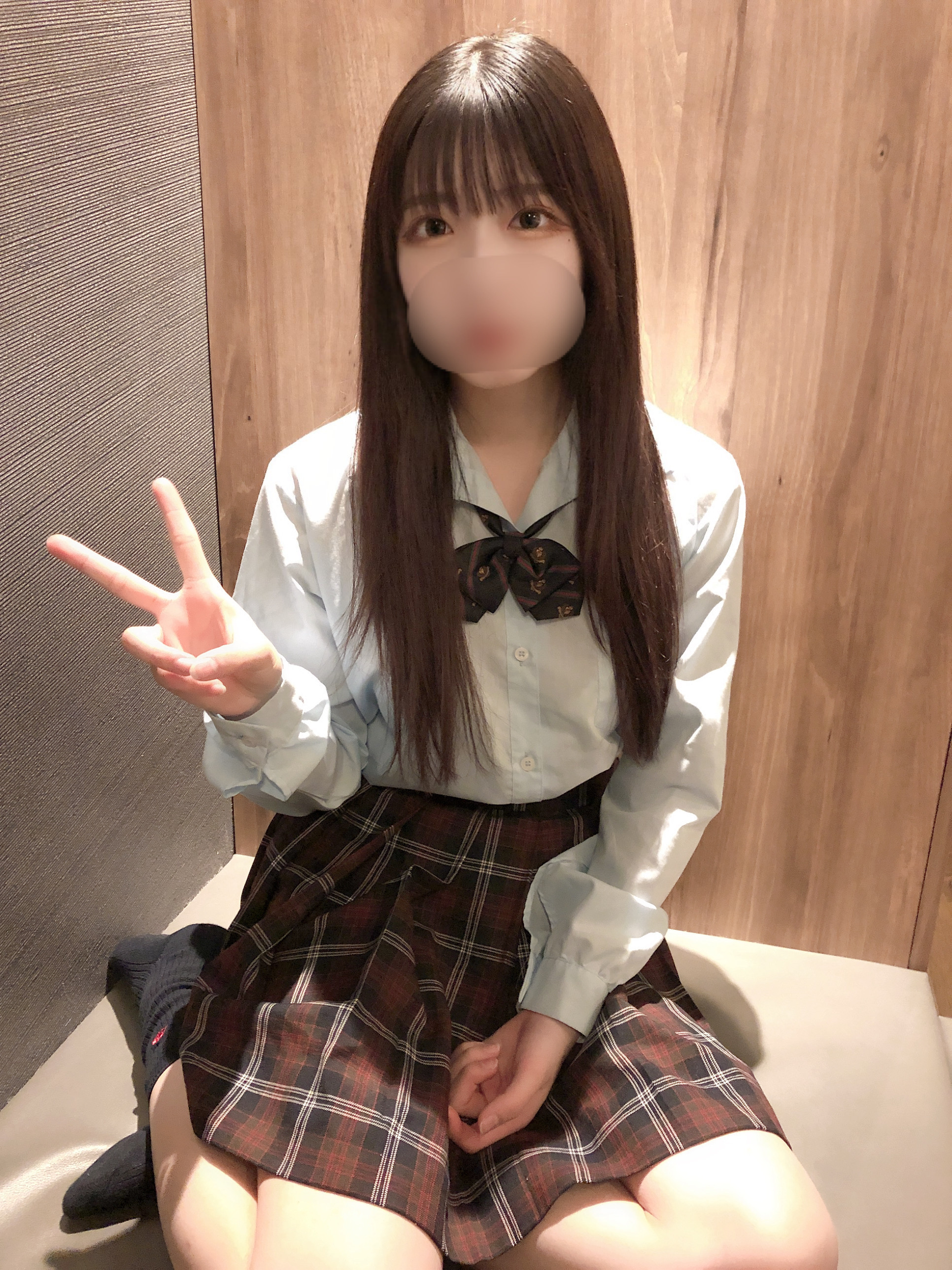 FC2-4233647 【数量限定お得なセット販売ございます】 2023年最後に奇跡が起きました…乃⚪︎坂の与⚪