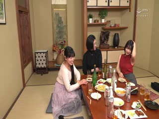 SW-905 同窓会で人妻になっていた初恋の女と出会いラッキーSEXできちゃったもんね（ハート）