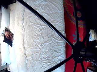 偷拍系列女神级极品S级身材 前凸后翘,连番爆操抽插 揉胸手法花式特别有感觉。